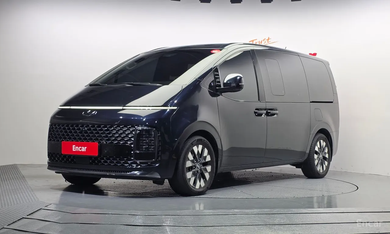 Hyundai Staria 7 мест Inspiration