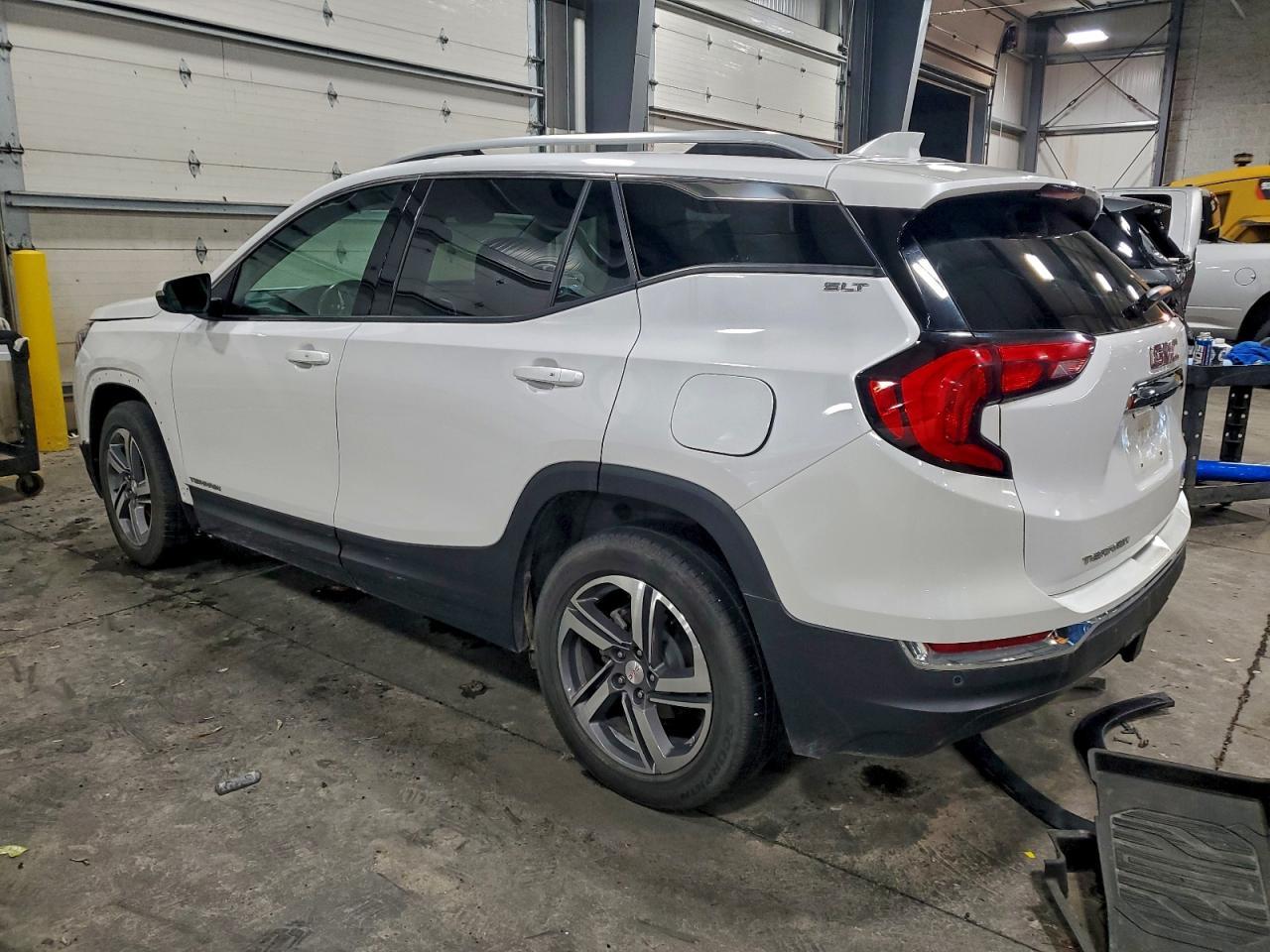 GMC Terrain SLT — фото 3