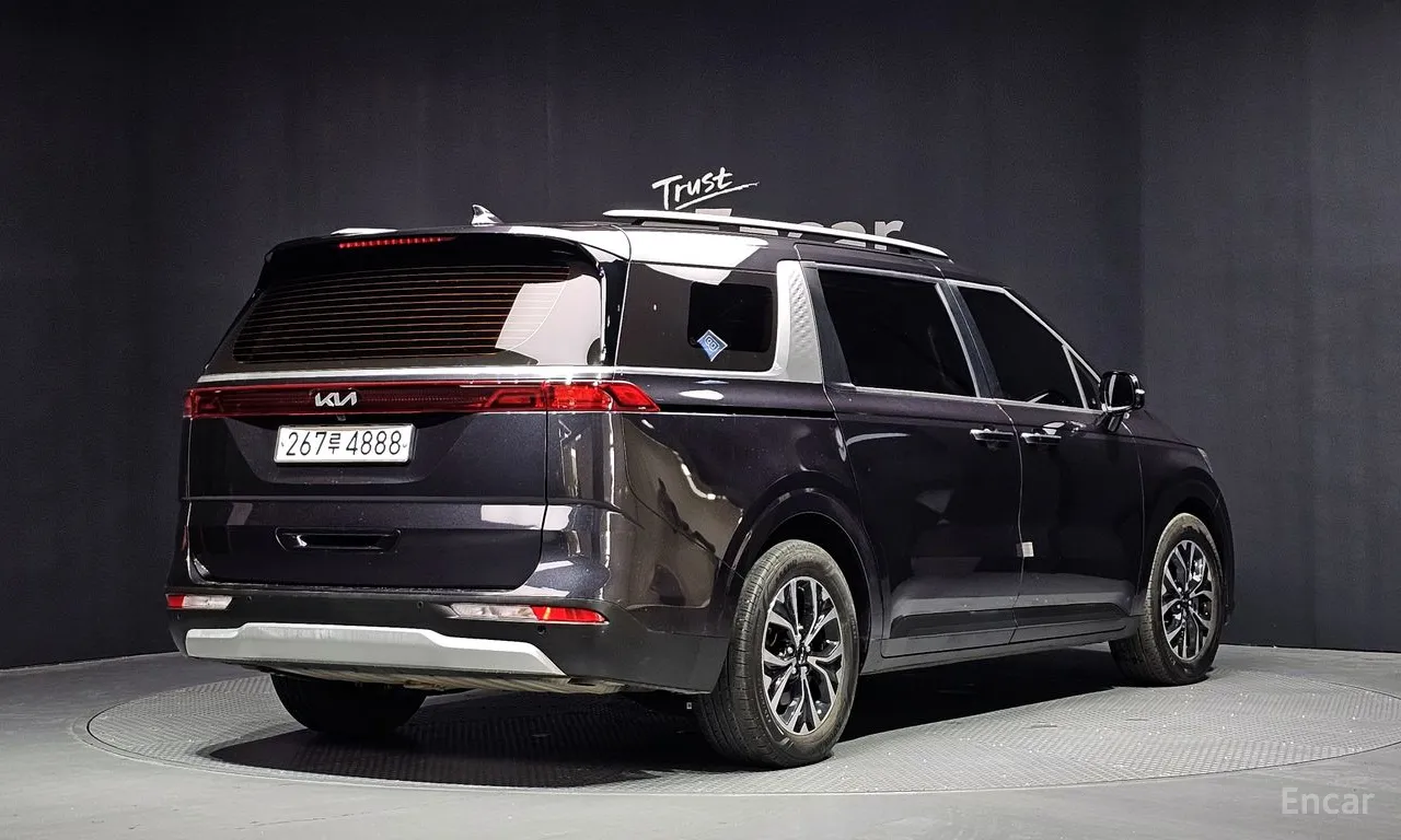 Kia Carnival Prestige 9 мест — фото 2
