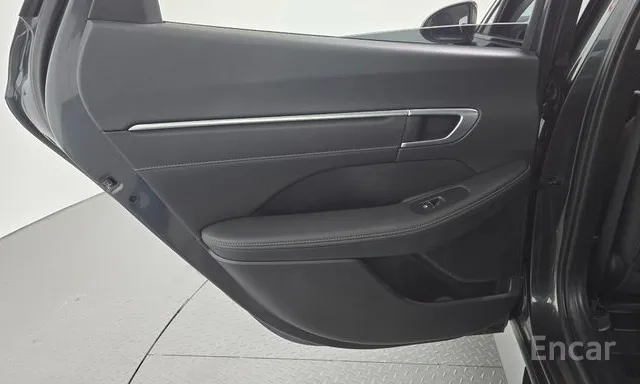 Hyundai Sonata Premium Plus — фото 24