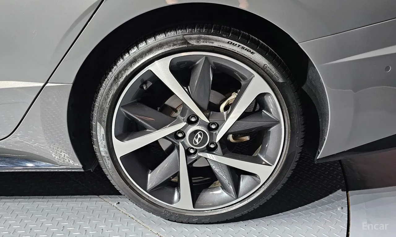 Hyundai Sonata Inspiration — фото 22